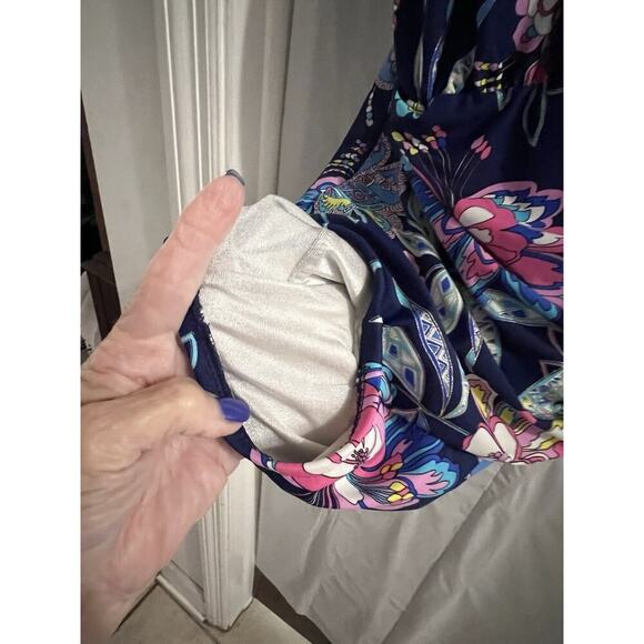 Maxine Of Hollywood Blue Floral One Piece Swimsuit Shirred Surplice Front Sz 8 - Picture 2 of 8